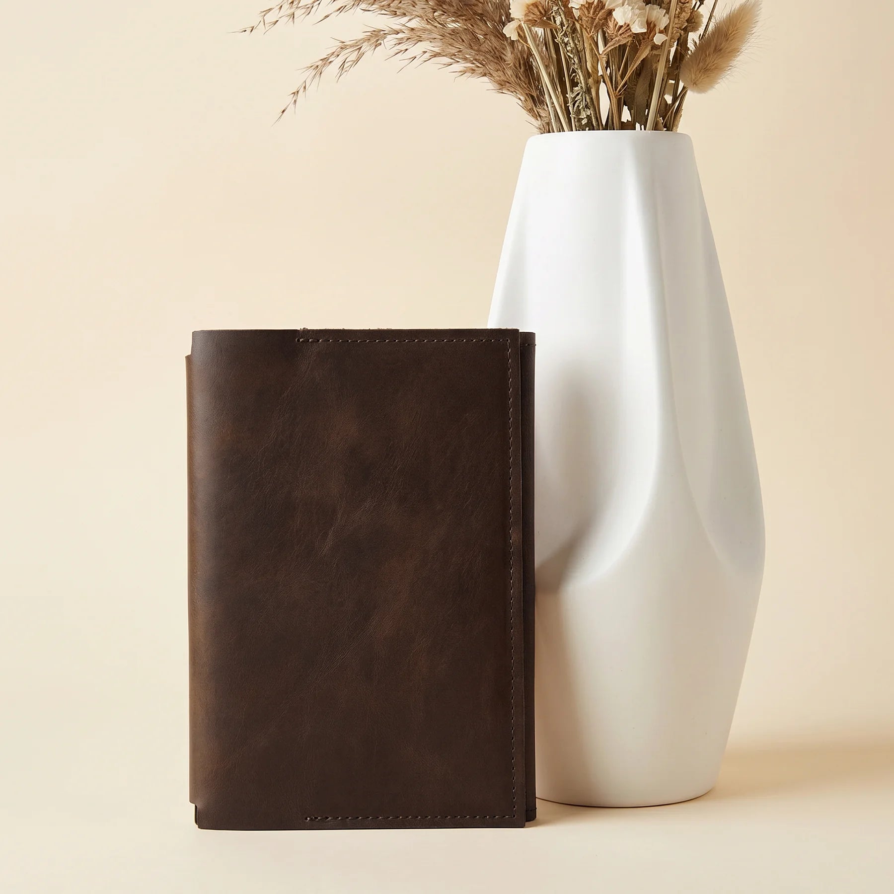Natural leather pocket insert for refillable journal covers