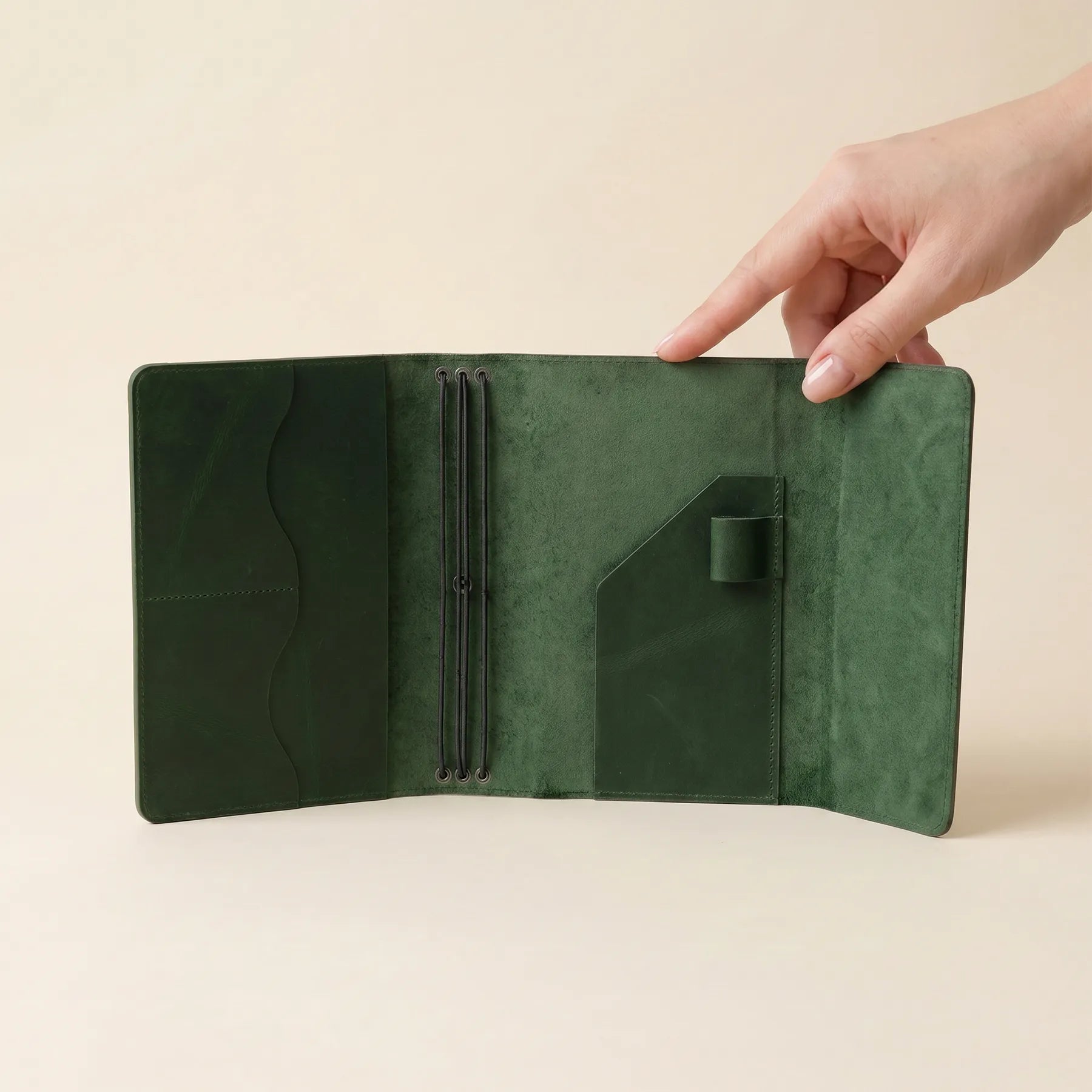 Rustic leather notebook organizer with three elastics and pen holder