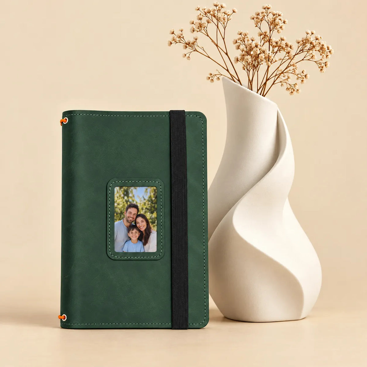 Genuine leather journal cover with two elastic closures and useful pockets for notebooks.