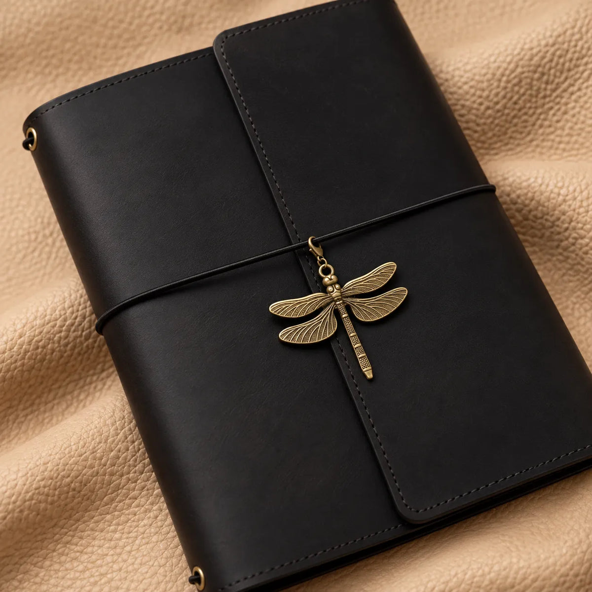Journal Charm Orlena