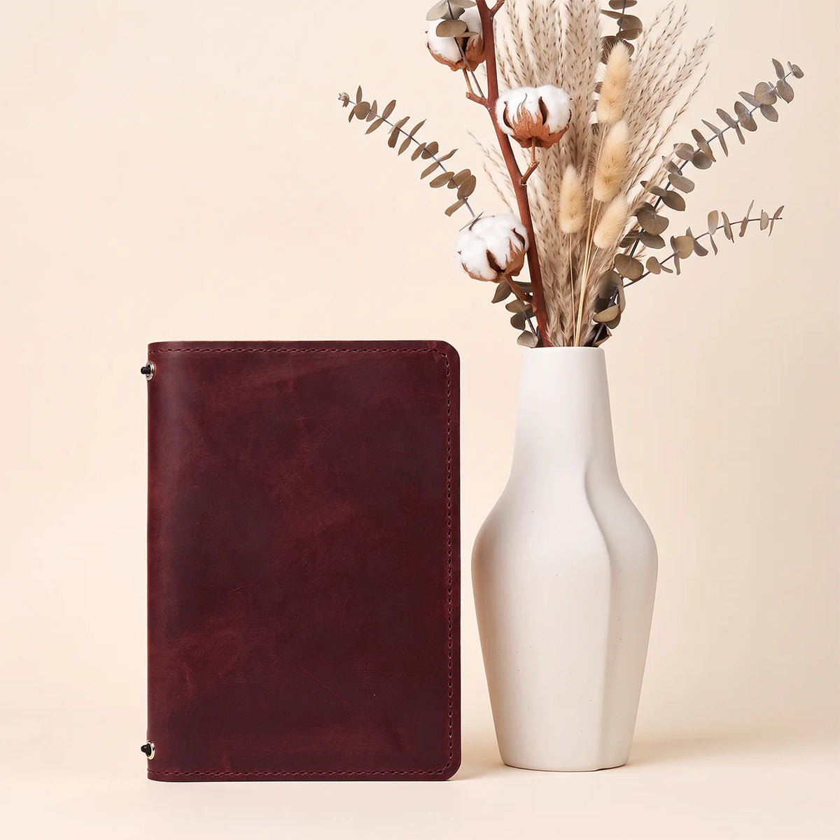 Rustic Crazy Horse journal cover featuring two elastic straps and useful interior organizers