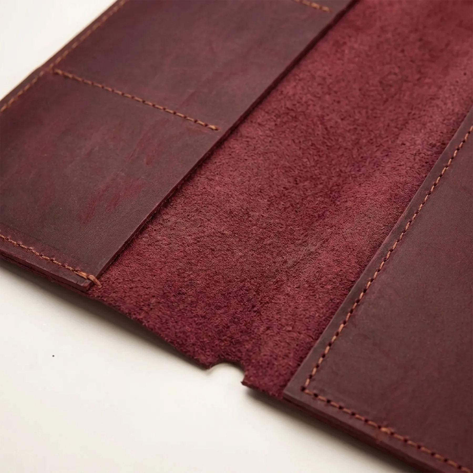 Bordeaux_Velmora_Leather_Insert1