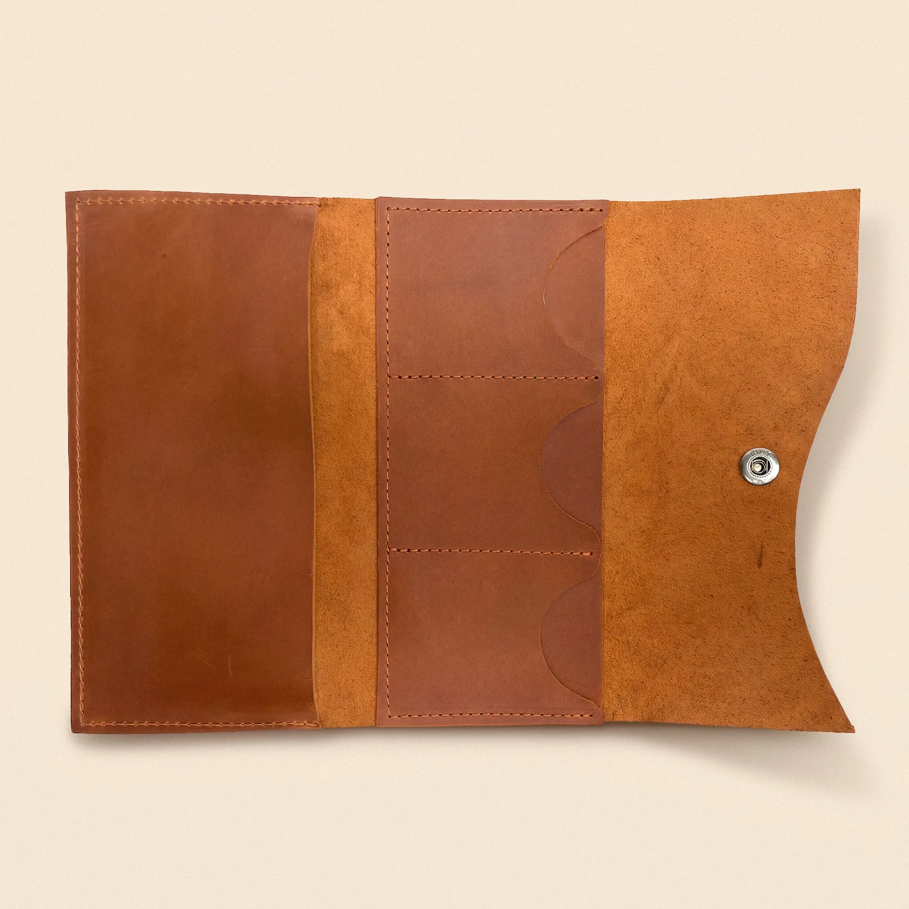Genuine leather wallet with three card slots and a convenient cash compartment