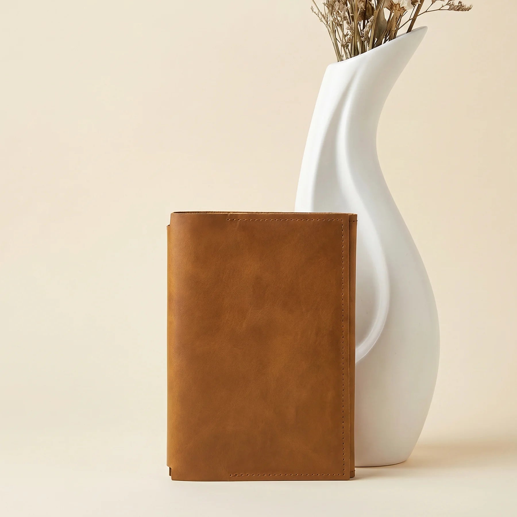 Functional leather notebook insert for elastic cover systems