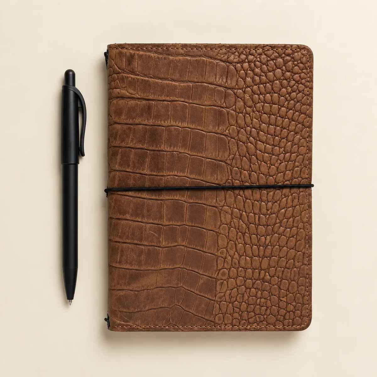 First-grade Crazy Horse leather notebook with pockets for cards and documents.