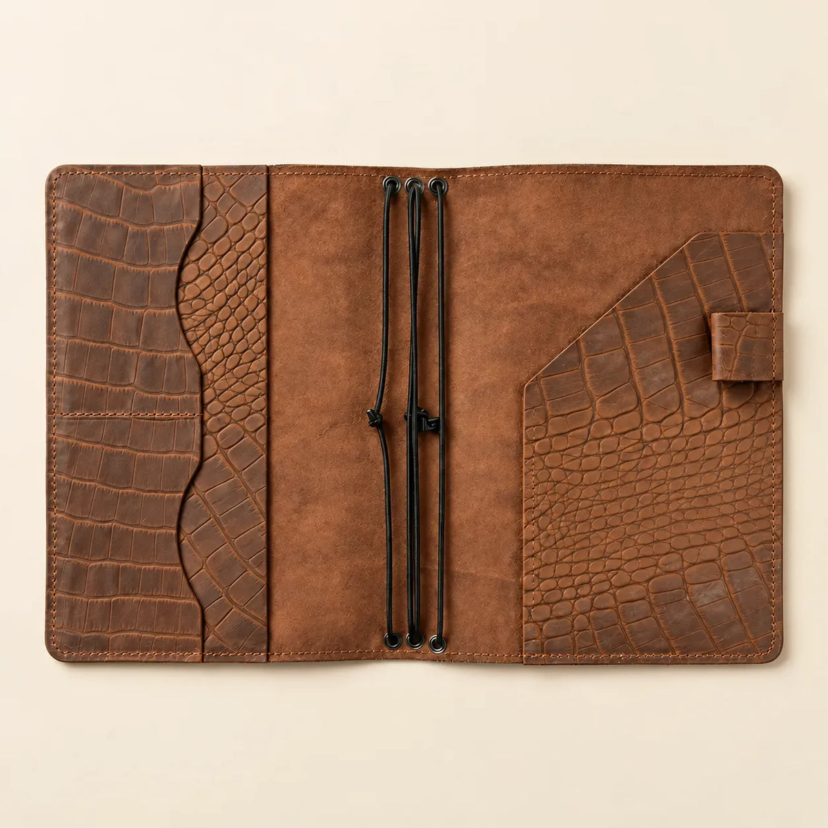 First-grade natural leather notebook featuring spacious pockets inside the cover.