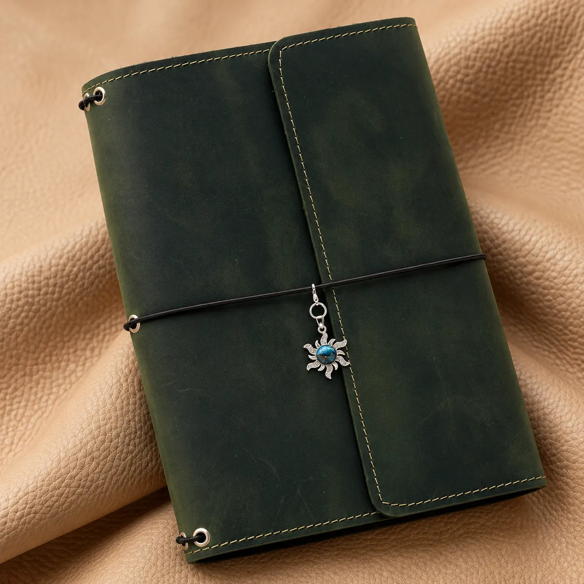 Journal Charm Hannelore