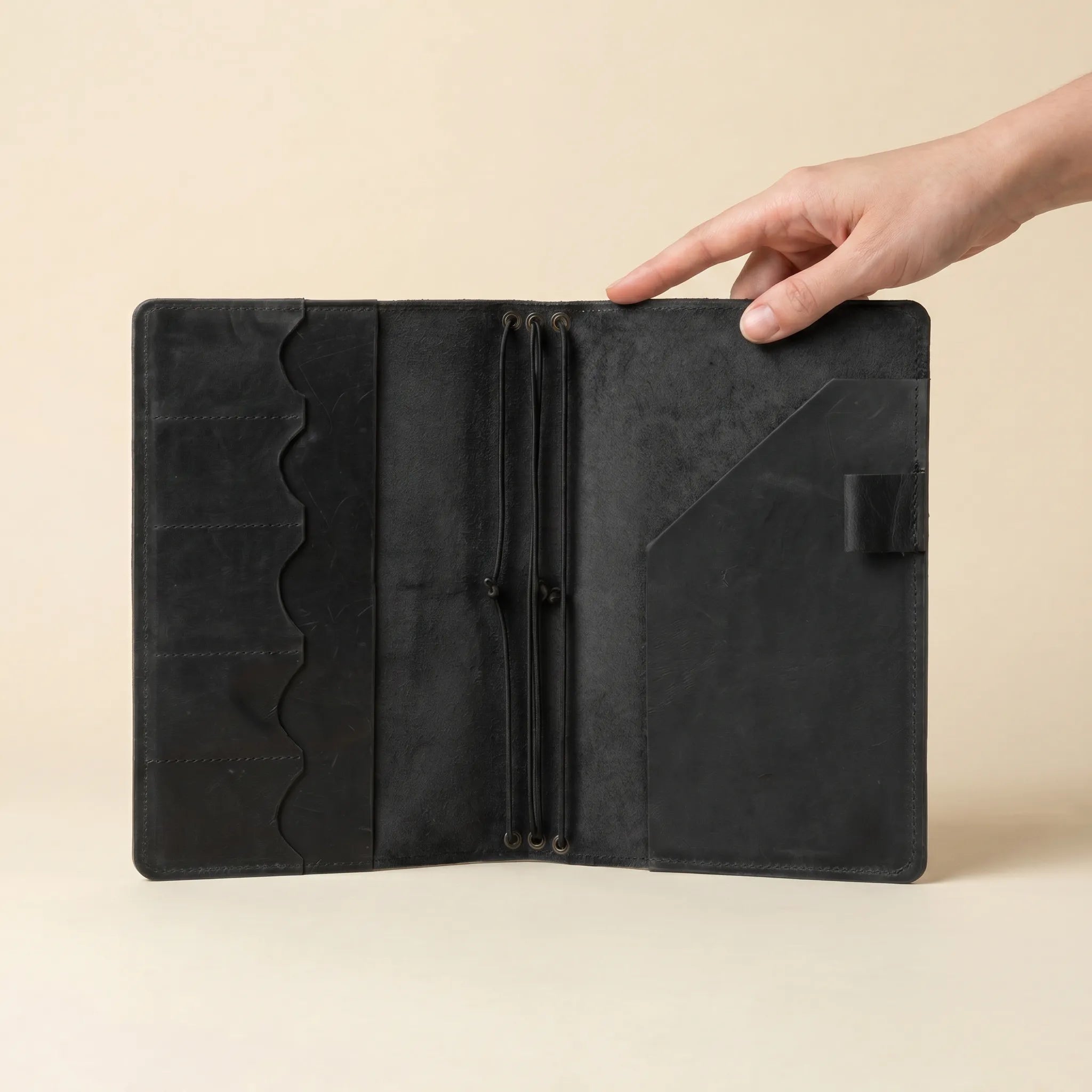 Traditional leather notebook holder crafted with attention to every detail.