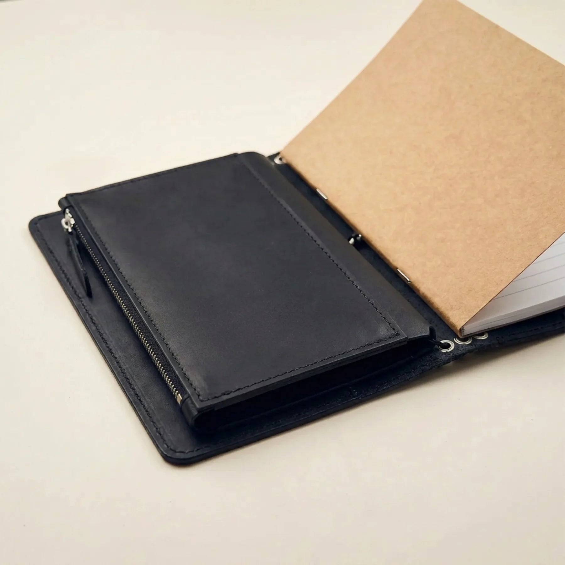 black onyx Velmora_Leather_Insert1